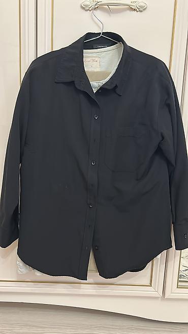 trendyol qadin koftalari: Oversize qadin koyneyi. 
Ölçü 34/ XS amma oversize modeldir
9 azn — 1