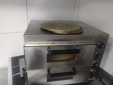 в связи с закрытием кафе продам оборудование: Купили 2 месяца назад за 23000 Профессиональная электрическая печь для
