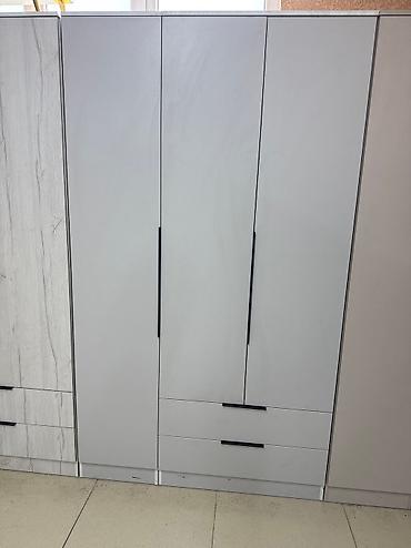 Шифоньеры, шкафы для одежды: 3-х дверные шкафы с наружным ящиком Размеры ширина 120см, высота — 5