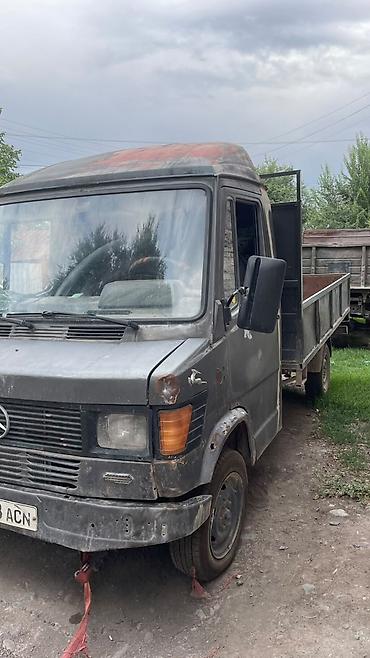 Легкий грузовик, Mercedes-Benz, Стандарт, Б/у