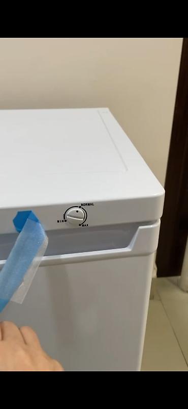 Elektronika: Kraft dondurucu – kompakt, şaquli tip - Rəng: ağ, minimal dizayn - Ön — 4