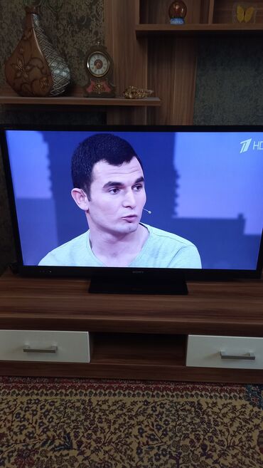 Телевизоры: Телевизор б/у Sony KDL-55EX720 с ЖК-дисплеем обеспечивает яркое и