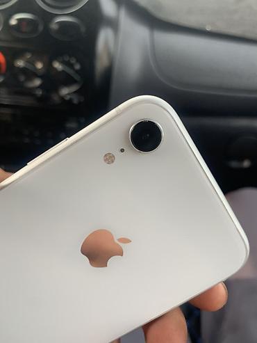 Apple iPhone: IPhone XR, белый - Экран Liquid Retina (IPS), Face ID, жесты без — 11