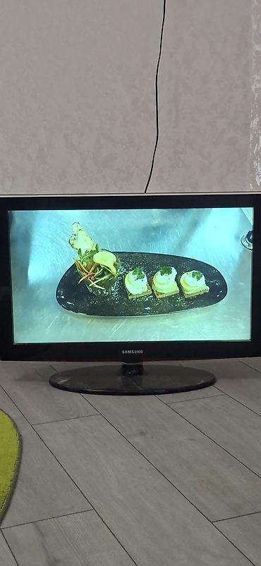 Televizorlar: Samsung 82 ekran — 3