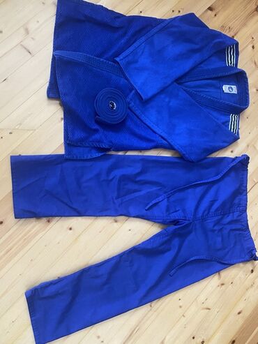 детский закрытый купальник: Mavi rəngli döyüş növləri üçün kimono dəsti - Komplekt: üst jaket