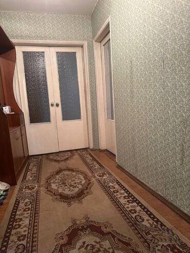 снимать дом: 2 комнаты, 42 м², Индивидуалка, 3 этаж, Косметический ремонт