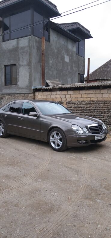 Mercedes-Benz: Mercedes-Benz E 220: 2.2 l | 2008 il Sedan — 3