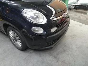 Car Body Parts: Fiat 500l prednji branik kod boje 909/b. Fiat 500l prednji branik kod — 1
