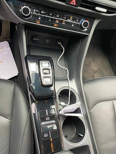 Hyundai: Hyundai Sonata: 2020 г., 2 л, Газ, Седан — 9