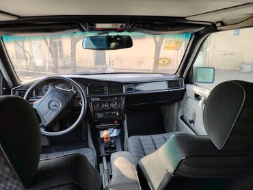 mercedes vito qiymeti: Mercedes-Benz 190: 2 l | 1991 il Sedan