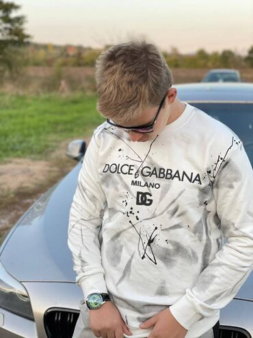 alpha industries duks: Dolce Gabbana muški duks 

Novo
Veličine s m l xl 2xl 3xl