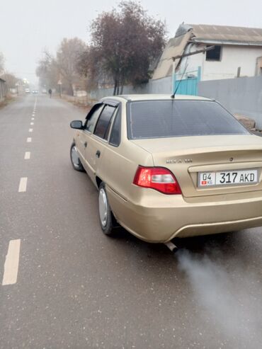 Daewoo: Daewoo Nexia: 2008 г., 1.6 л, Механика, Бензин, Седан