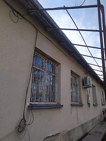 Продажа коттеджей и домов: Продаётся жилой дом с земельным участком. Основные характеристики: - — 3