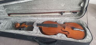 мостик для скрипки: Продаю скрипку 1/4 СССР 
7000 сом
