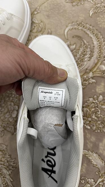 Кроссовки и спортивная обувь: Кроссовки белые мужские так же и для девушек подойдет размер 41 — 5