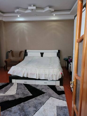 Uzunmüddətli kirayə mənzillər: Həzi Aslanov metro stansiyanın düz çıxışında, 50-100 metr məsafədə — 3