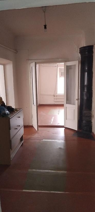 Кыймылсыз мүлк: Продаю дом по ул.Железнодорожная. Дом 50кв.м. З Комнаты, кухня — 3