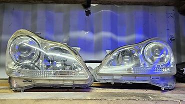 crown фары: Пара передних фар для автомобиля Toyota Crown Majesta (UZS186) - Тип — 1