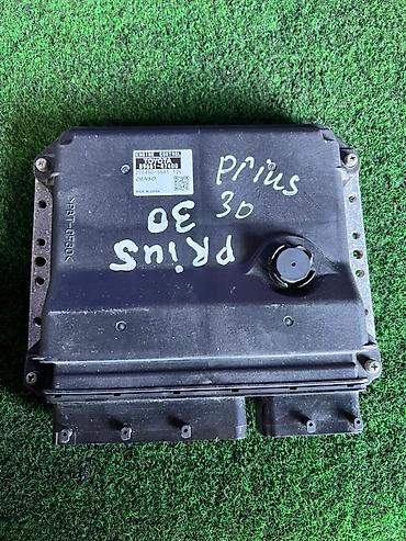 Блок управления двигателем (ECU) Toyota Prius 30 - Оригинал