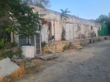 Anbar və emalatxanalar: Dərnəgüldə,7ci mikrorayonda 210 kv obyekt icarəyə verilir.Əlavə də — 9