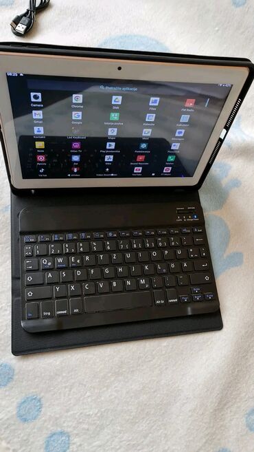 Tableti: Tablet kao nov nema mane sve radi sve otvara veoma jak 4 giga ram plus — 3