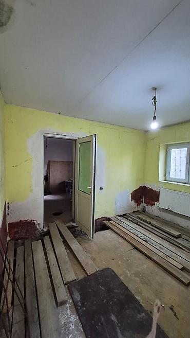heyet evler: Hövsan qəs. 5 otaqlı, 87 kv. m, Kredit yoxdur, Orta təmir — 6