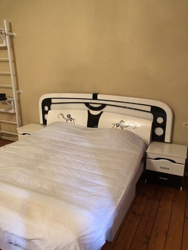 Yataq otağı dəstləri: Ağ-qara pol klassik dizaynlı yataq otağı dəsti - Komplekt — 6