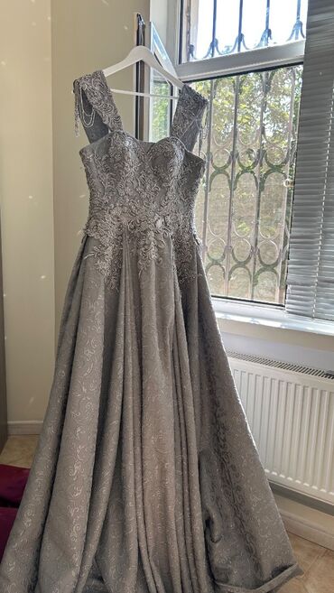 Ziyafət donları: Yaxşı vəziyyətdə, səliqəli şəkildə saxlanılmış gəlinlik, nişan — 6