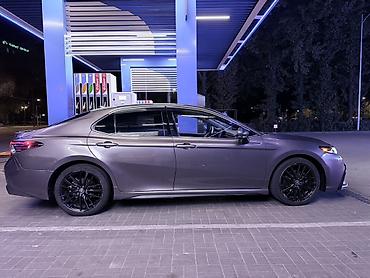 auto ru: Toyota Camry: 2021 г., 2.5 л, Автомат, Бензин, Седан — 9