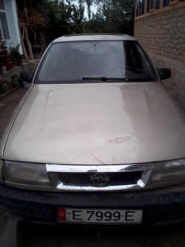 могнитола авто: Opel Vectra: 1991 г., 1.6 л, Механика, Бензин