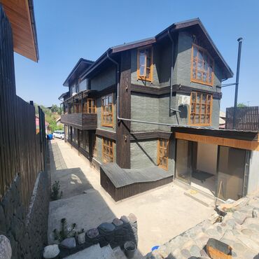 бишкек продаю дом село дордой 2: Таунхаус, 350 м², 8 комнат, Собственник, Дизайнерский ремонт