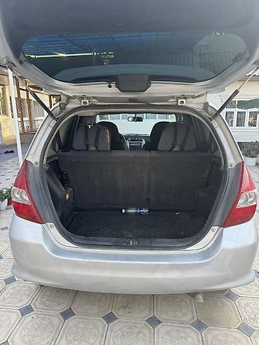 аккорд цена: Honda Fit: 2002 г., 1.4 л, Механика, Бензин, Хэтчбэк — 8