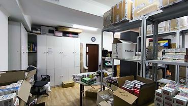 Продажа офисов: Продажа офисов 95 м², С ремонтом, С мебелью, Многоэтажное здание, Цокольный этаж этаж — 1