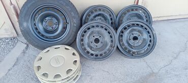 штамповки r14: Железные Диски R 15 Audi, отверстий - 5, Б/у