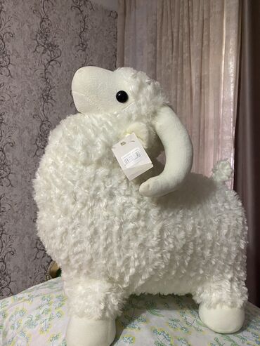 Игрушки: Мягкие игрушки 
Барашек и тэдди
