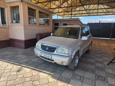 Suzuki: Suzuki Grand Vitara: 2001 г., 2.3 л, Автомат, Бензин, Внедорожник