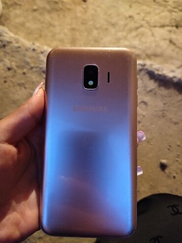 samsunq a24: Samsung Galaxy J2 Core, 2 GB, цвет - Золотой, Сенсорный, Две SIM карты