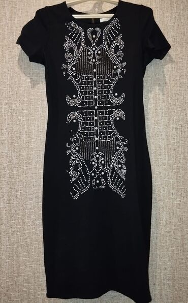 debli geyimler: Ziyafət donu, Midi, Celine, M (EU 38)