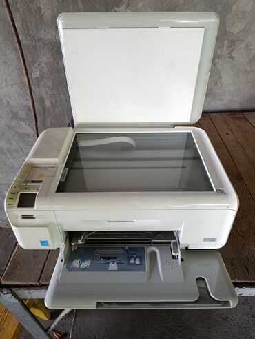 Kompüter və noutbuk aksesuarları: HP Photosmart C4583 modeli, çap, skan və kopyalama funksiyalarını