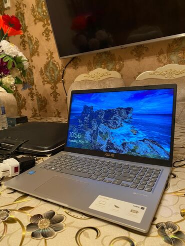 ucuz laptop: ASUS Tezedir cox az işlenib . zaryatqa tutum yaxsi Sadece istifade