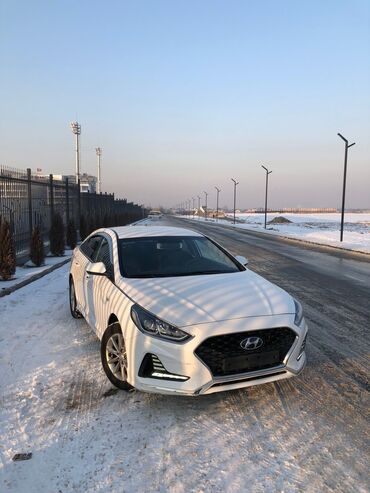 Hyundai: Hyundai Sonata: 2021 г., 2 л, Типтроник, Газ, Седан