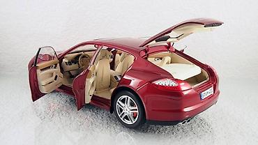 baqaji: Porsche Panamera 1:18 miqyaslı kolleksiya modeli - Rəng: tünd — 2