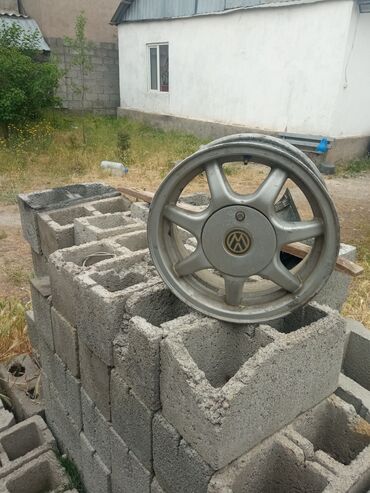 Диски: Литые Диски R 14 Комплект, отверстий - 4, Б/у