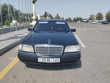 mercedes 190 1995: Mercedes-Benz C 180: 1.8 l | 1995 il Ofrouder/SUV