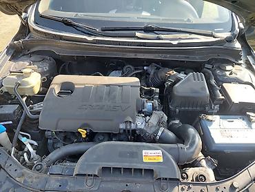 Nəqliyyat: Kia Ceed: 1.6 l | 2010 il Universal — 5