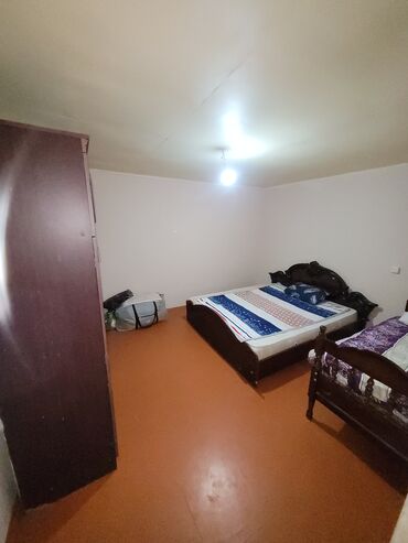 Uzunmüddətli kirayə evlər: Assalamu aleykum. Saray qəsəbəsi, üzümlük massivində Avtobus — 11