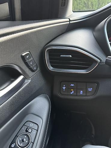 машина в рассрочку: Hyundai Santa Fe: 2019 г., 2 л, Автомат, Дизель, Кроссовер — 10