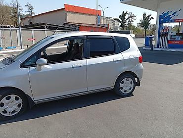 step vagon: Honda Fit: 2003 г., 1.3 л, Автомат, Бензин, Хэтчбэк — 3