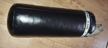 прокат велосипедов бишкек: Боксёрский мешок компактного формата - Цилиндрическая форма, материал