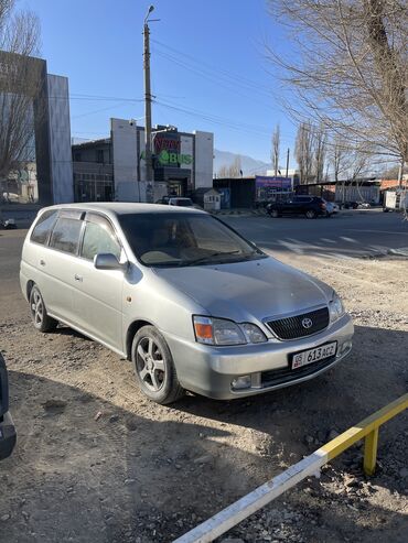 тоята алфард: Toyota Gaia: 2002 г., 2 л, Автомат, Бензин, Минивэн